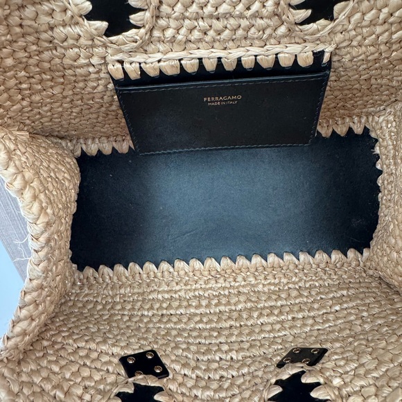 Ferragamo Hug Bag XS - Picture 12 of 15